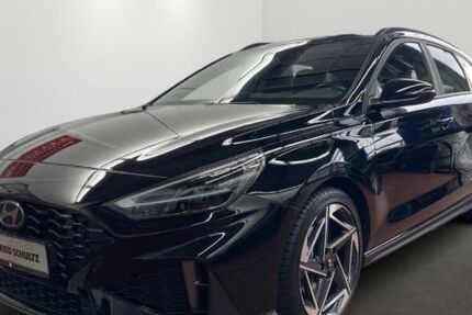 Hyundai i30 17.348 km 21.990 &euro; Velbert 42553