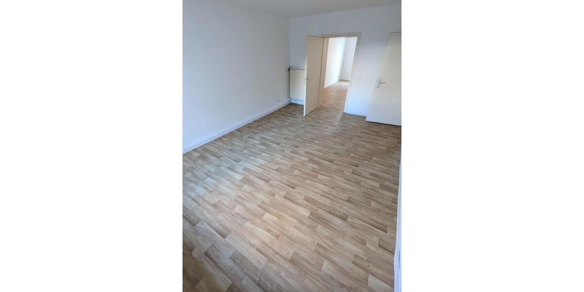 Etagenwohnung Düsseldorf Flingern Süd - 3 Zimmer, 82 m&sup2;, 979&euro; | Angebot:24808171