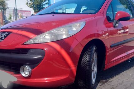 Peugeot 207 198.598 km 1.200 &euro; Düsseldorf 40599