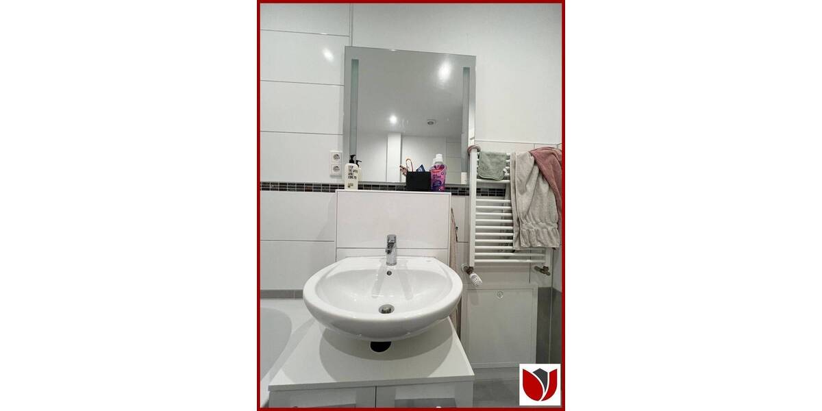 Haushälfte A - Stellplatz – Nähe Zentrum Solingen-Gräfrath – Effizienzklasse A 3 zimmer