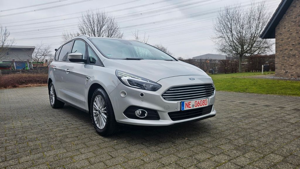 Ford S-Max 158.500 km 12.900 &euro; Neuss OT Barbaraviertel 41460