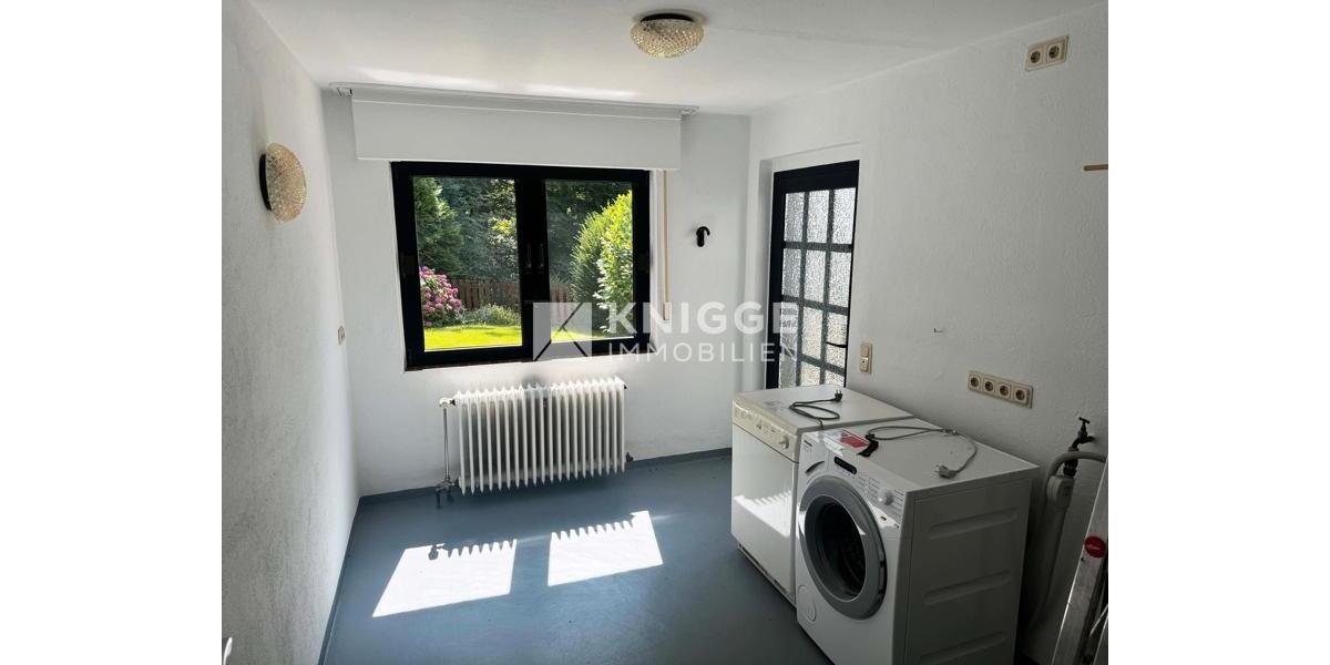 Bungalow Bergisch Gladbach Alt-Frankenforst - 6 Zimmer, 186 m&sup2;, 1.860&euro; | Angebot:24690728