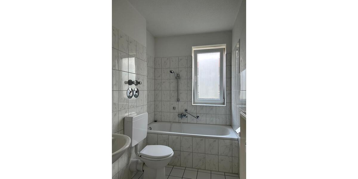 Etagenwohnung Remscheid Gemarkung Bergisch Born - 3 Zimmer, 78 m&sup2;, 462&euro; | Angebot:26585769