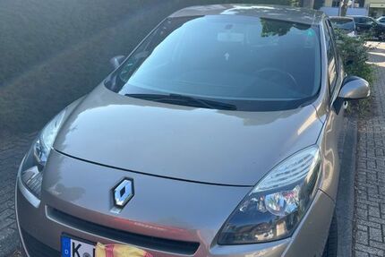 Renault Scenic 220.000 km 3.450 &euro; Köln 50999
