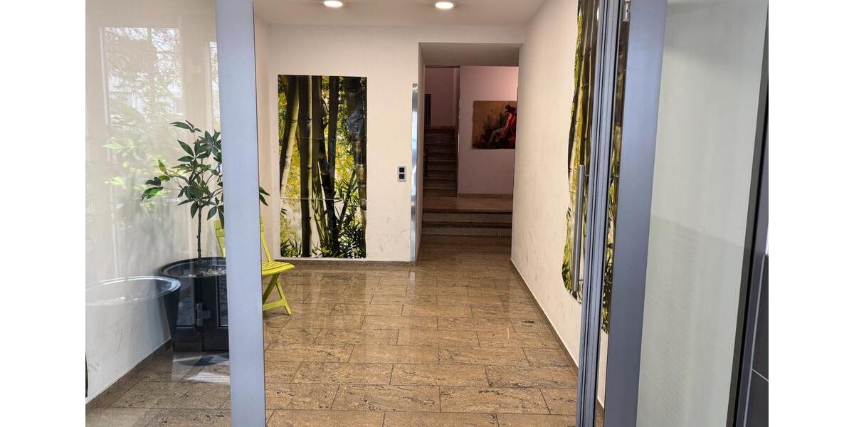 Erdgeschoßwohnung Düsseldorf Düsseltal - 4.5 Zimmer, 185 m&sup2;, 1.950&euro; | Angebot:27626434