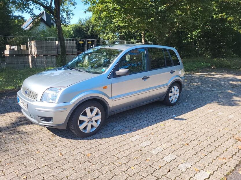 Ford Fusion 135.000 km 2.100 € Köln 51061