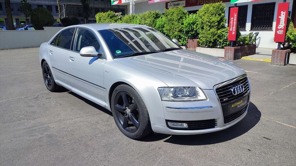 Audi A8 238.000 km 8.990 € Essen 45138