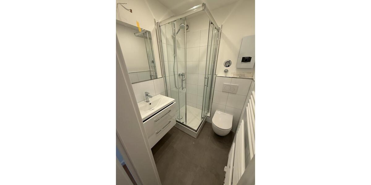 Dachgeschoßwohnung Düsseldorf Oberbilk - 2.5 Zimmer, 49 m&sup2;, 1.000&euro; | Angebot:27594691
