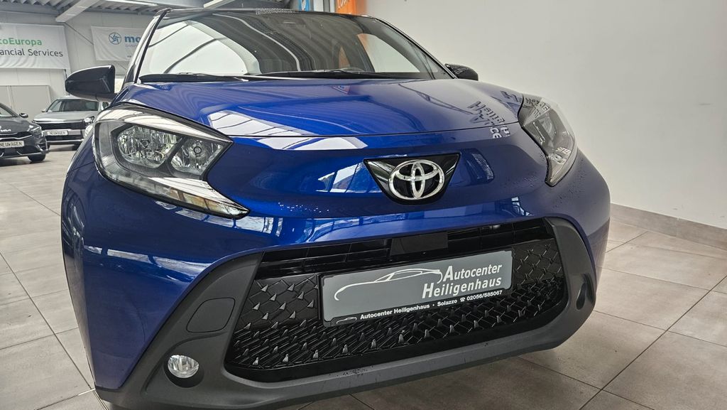 Toyota Aygo (X) 12.730 km 14.680 &euro; Heiligenhaus 42579
