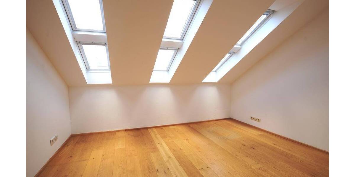 Mehrfamilienhaus, Wohnhaus Leverkusen Bergisch Neukirchen - 8 Zimmer, 345 m&sup2;, 1.395.000&euro; | Angebot:22588891