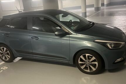 Hyundai i20 115.000 km 8.700 € Düsseldorf 40547