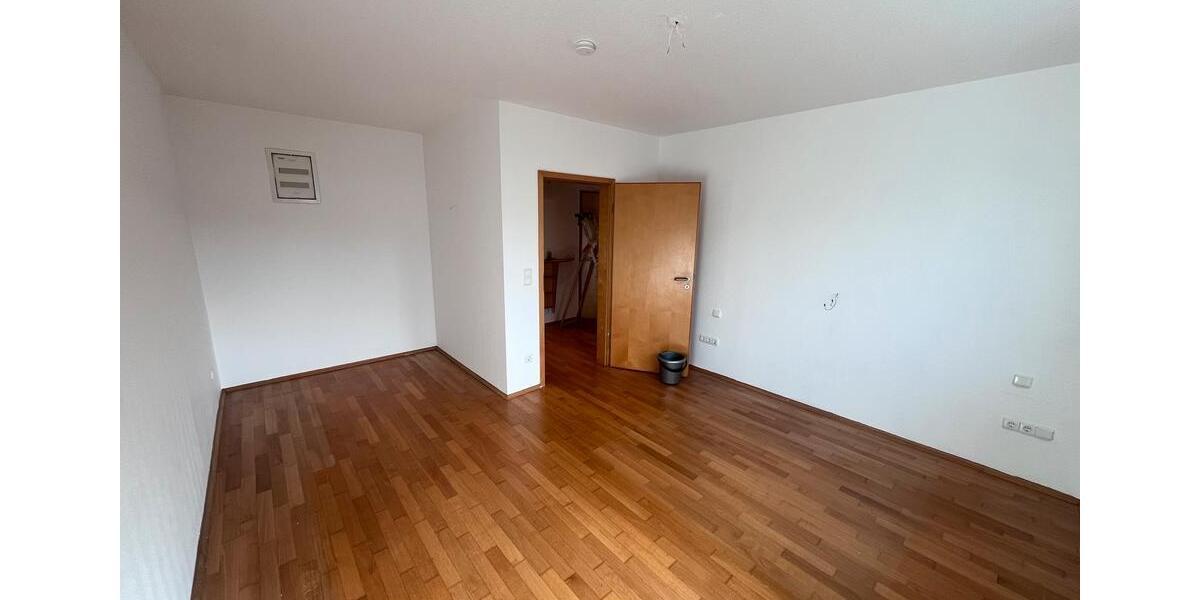 Etagenwohnung Halver - 4 Zimmer, 119 m&sup2;, 810&euro; | Angebot:24827694