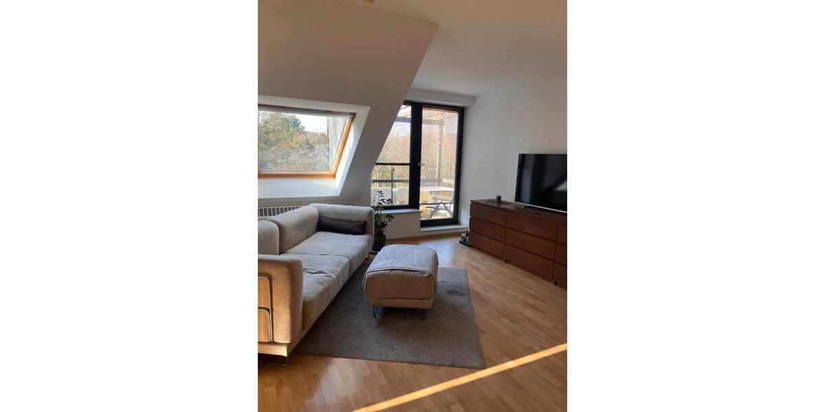 Dachgeschoßwohnung Düsseldorf Stadtbezirk 7 - 2 Zimmer, 49 m&sup2;, 750&euro; | Angebot:24878512