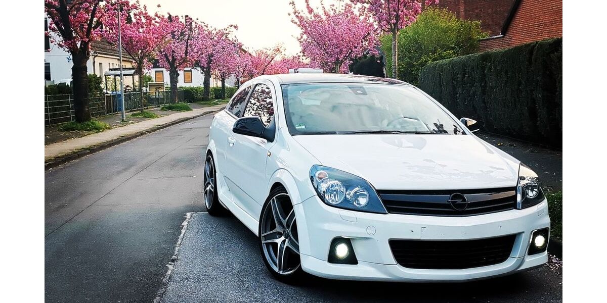 Opel Astra 125.000 km 5.890 &euro; Duisburg 47269