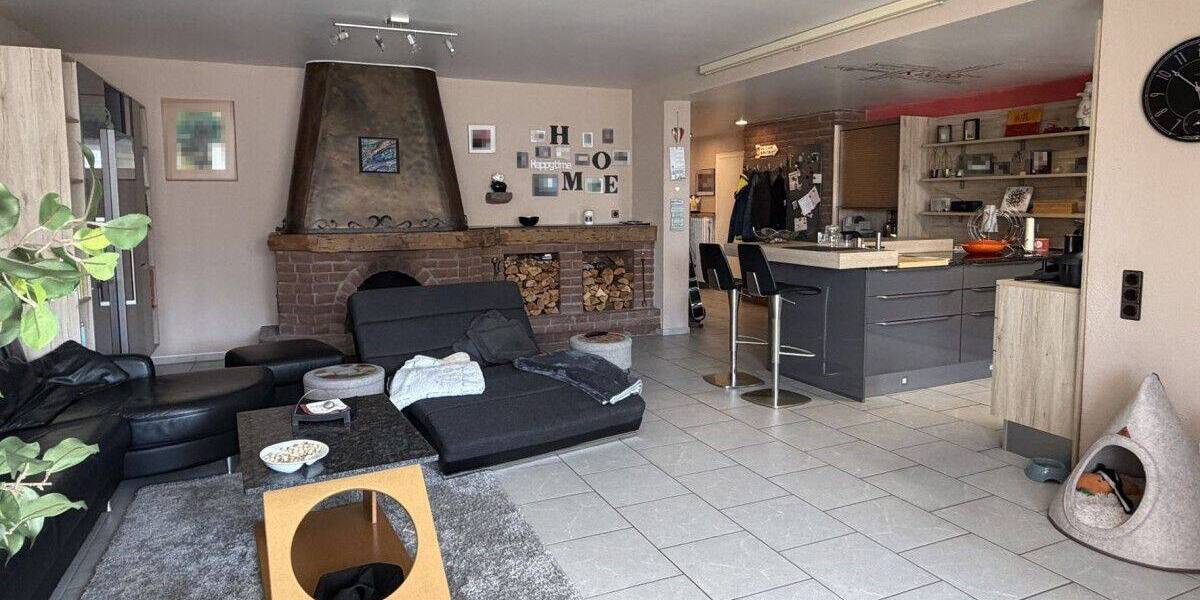 Etagenwohnung Velbert Mitte - 3 Zimmer, 105 m&sup2;, 225.000&euro; | Angebot:26833341