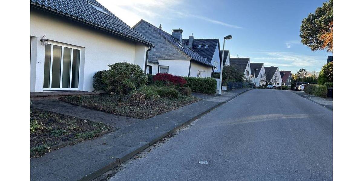 Einfamilienhaus Solingen Wald - 4 Zimmer, 96 m&sup2;, 469.000&euro; | Angebot:23948404