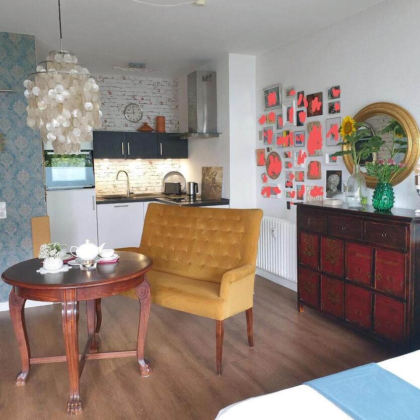 Ruhiges 1-Zimmer-Apartment, Nähe Medienhafen, Balkon, Stellplatz