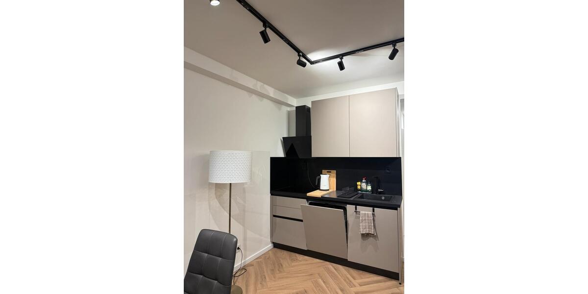 Etagenwohnung Düsseldorf Pempelfort - 2 Zimmer, 48 m&sup2;, 1.600&euro; | Angebot:24690390
