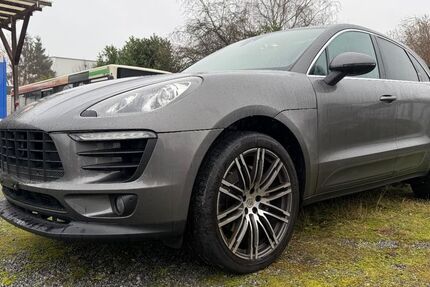 Porsche Macan 267.300 km 21.800 € Hilden 40721