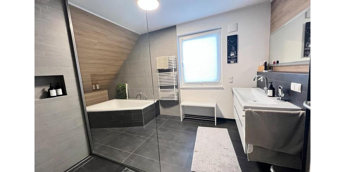 Einfamilienhaus Overath - 5 Zimmer, 145 m&sup2;, 679.000&euro; | Angebot:25840875