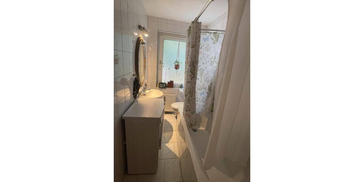 Etagenwohnung Köln Nippes - 1 Zimmer, 34 m&sup2;, 700&euro; | Angebot:26639529