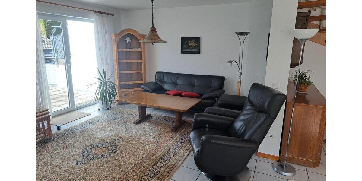 Etagenwohnung Lindlar - 3 Zimmer, 130 m&sup2;, 1.300&euro; | Angebot:26351696