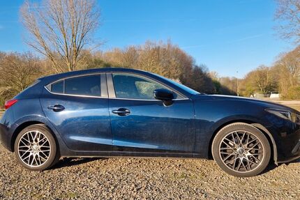Mazda 3 87.000 km 13.900 &euro; Neuss 41462