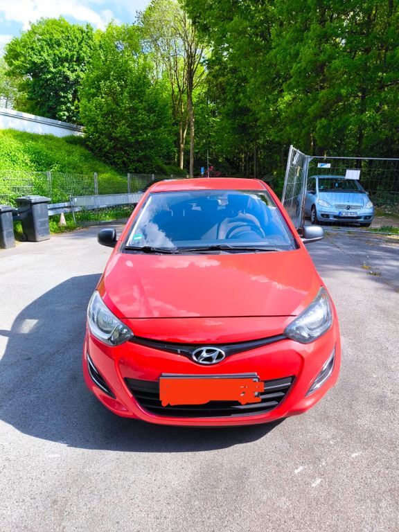 i20