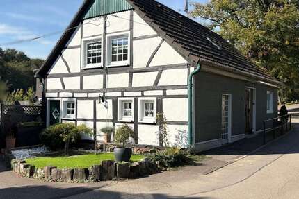 Haus Wipperfürth - 5 Zimmer, 82 m&sup2;, 220.000&euro; | Angebot:27680768