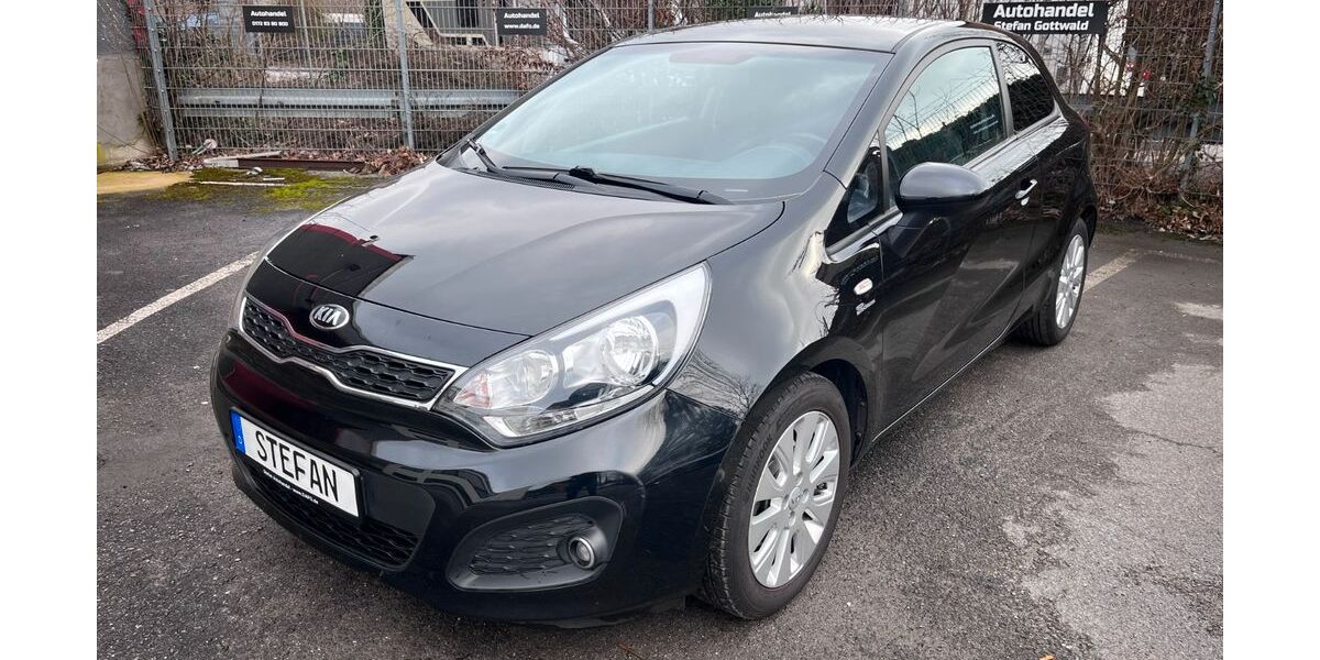 Kia Rio 141.700 km 5.300 &euro; Neuss 41472