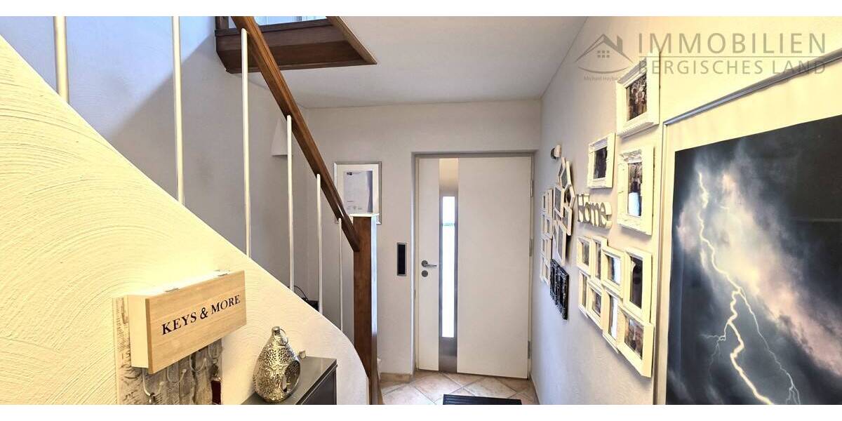 Reihenendhaus Hückeswagen Innenstadt - 4 Zimmer, 110 m&sup2;, 325.000&euro; | Angebot:21321687