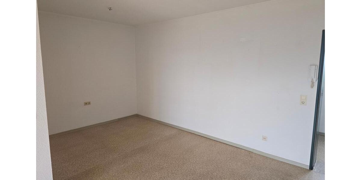 Erdgeschoßwohnung Solingen Wald - 3 Zimmer, 73 m&sup2;, 424&euro; | Angebot:22054018