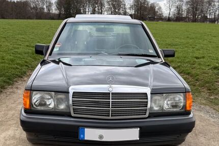 Mercedes-Benz 190 282.000 km 7.100 &euro; Leichlingen 42799