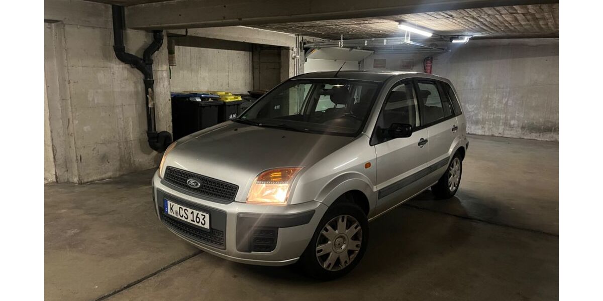 Ford Fusion 210.000 km 1.450 € Köln 50859