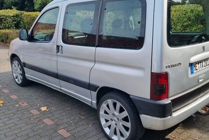 Peugeot Partner 279.425 km 1.700 &euro; Velbert 42551