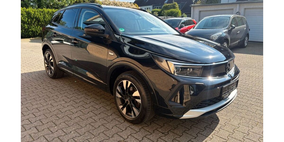 Opel Grandland (X) 84.437 km 15.900 &euro; Düsseldorf 40629