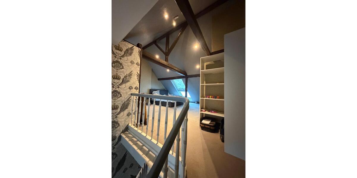 Dachgeschoßwohnung Velbert - 2 Zimmer, 74 m&sup2;, 90.000&euro; | Angebot:27426897