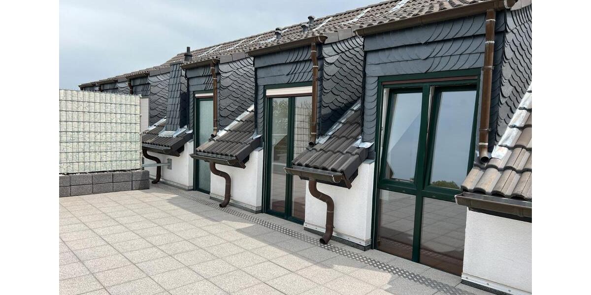 Maisonettenwohnung Pulheim - 3 Zimmer, 159 m&sup2;, 1.600&euro; | Angebot:27591086