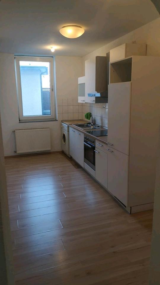 Wohnung İN SOLINGEN Nähe Hauptbahnhof Tel. 015147741961