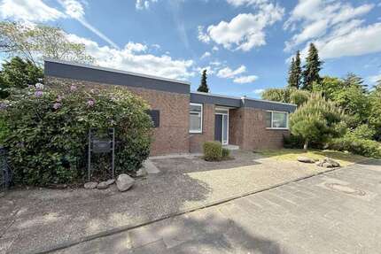 Haus zum Mieten in Neuss 2.300 € 138 m²