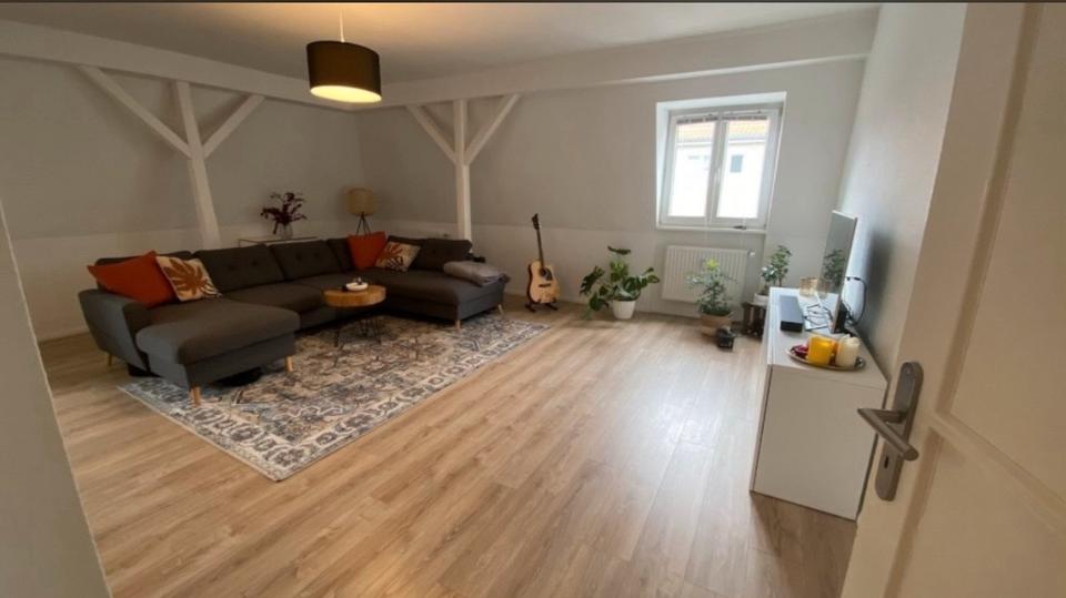 Etagenwohnung Köln Mülheim - 3 Zimmer, 125 m&sup2;, 2.100&euro; | Angebot:24748709