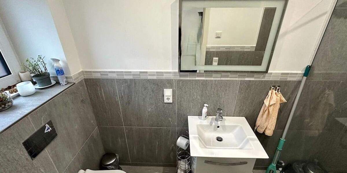 Einfamilienhaus Neuss Stadionviertel - 7 Zimmer, 255 m&sup2;, 998.000&euro; | Angebot:23852464