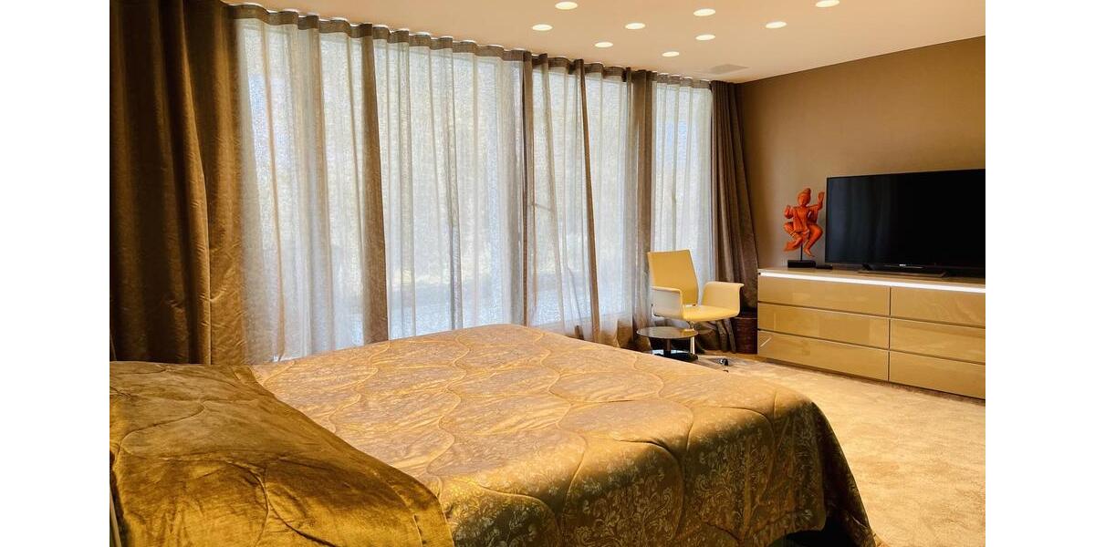 Maisonettenwohnung Düsseldorf Düsseltal - 5 Zimmer, 224 m&sup2;, 5.500&euro; | Angebot:24526472