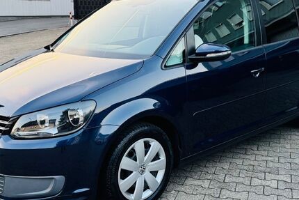 VW Touran 199.000 km 5.650 &euro; Solingen 42699