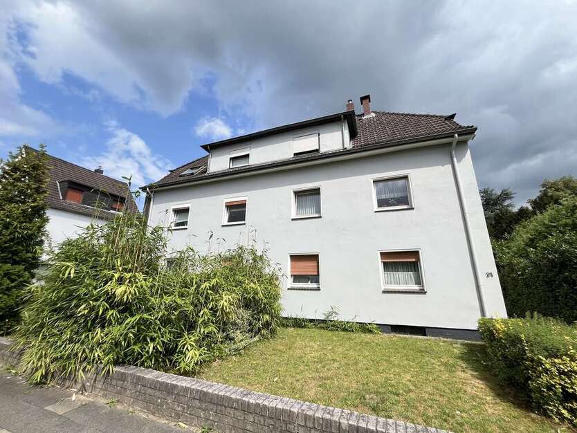 Haus zum Kaufen in Düsseldorf 800.000 € 308 m² 12 zimmer