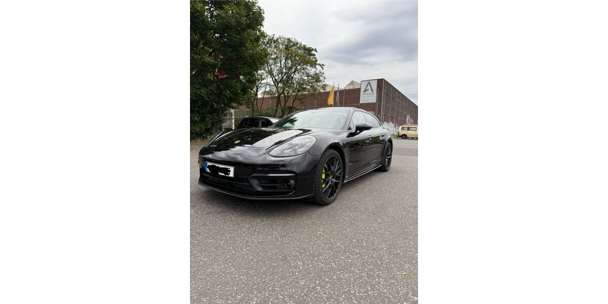 Porsche Panamera 88.700 km 64.900 &euro; Düsseldorf 40476