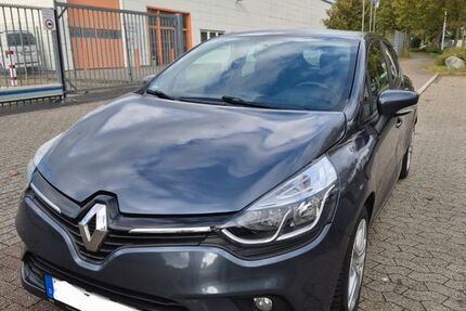 Renault Clio 66.000 km 7.100 &euro; Düsseldorf 40233