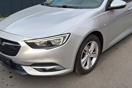 Opel Insignia 153.000 km 7.490 &euro; wuppertal 42117