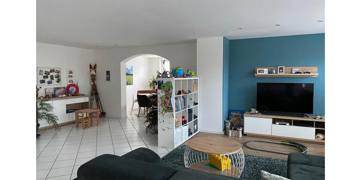 Erdgeschoßwohnung Ratingen Lintorf - 4.5 Zimmer, 150 m&sup2;, 2.250&euro; | Angebot:24433756