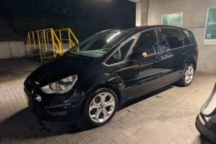 Ford S-Max 185.000 km 8.290 &euro; Wuppertal 42287